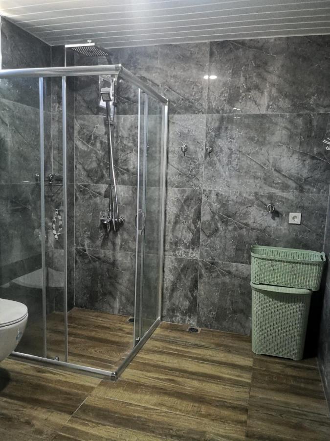 In Finike, 150 Meter Vom Entfernt 3 Appartement *